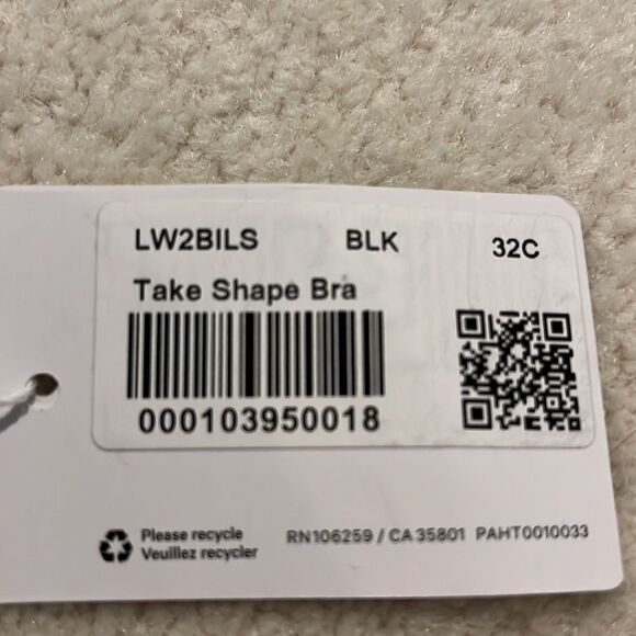 Lululemon Take Shape Bra -Black . Size C32. NWT - Picture 8 of 8